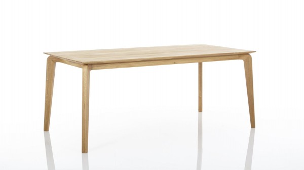 Esstisch bzw. Massivholztisch aus Eichenholz als Esszimmermöbel